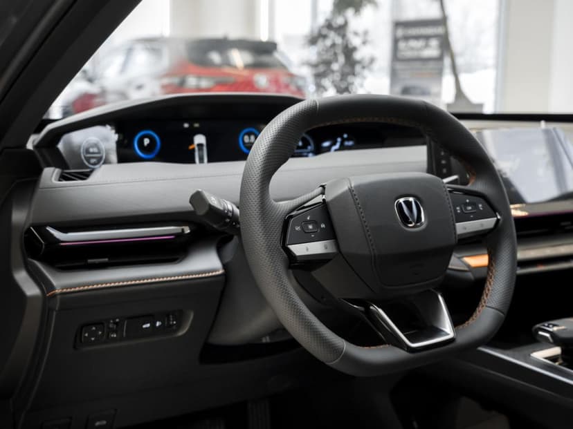 Changan Uni-V Tech 1.5T 7DCT в лизинг - 15