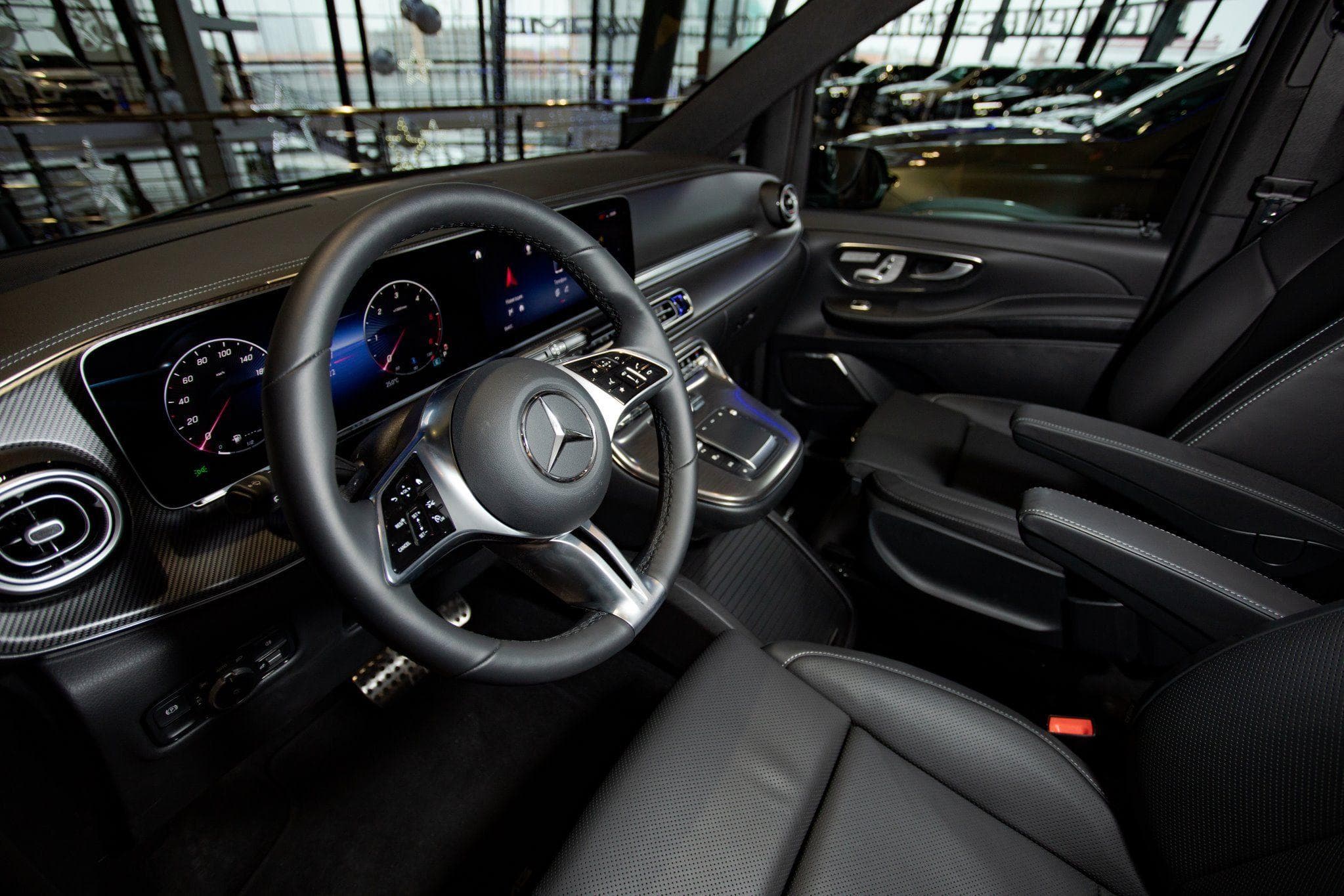Mercedes-Benz V - 2