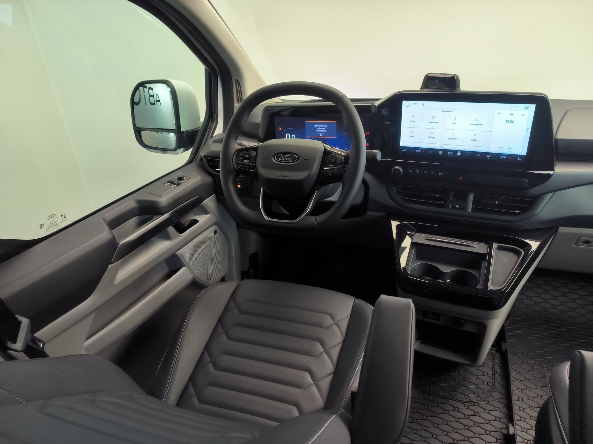 Ford Tourneo Custom Титаниум 320 длинная база 2.0 дизель 170 л.с. АТ полный привод в лизинг - 17