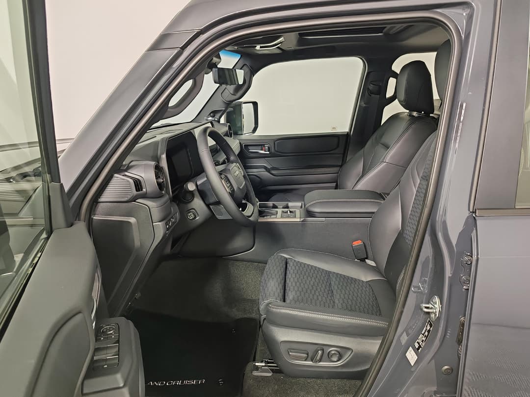 Toyota Land Cruiser Prado Mid VX 2.8d АКП в лизинг - 17