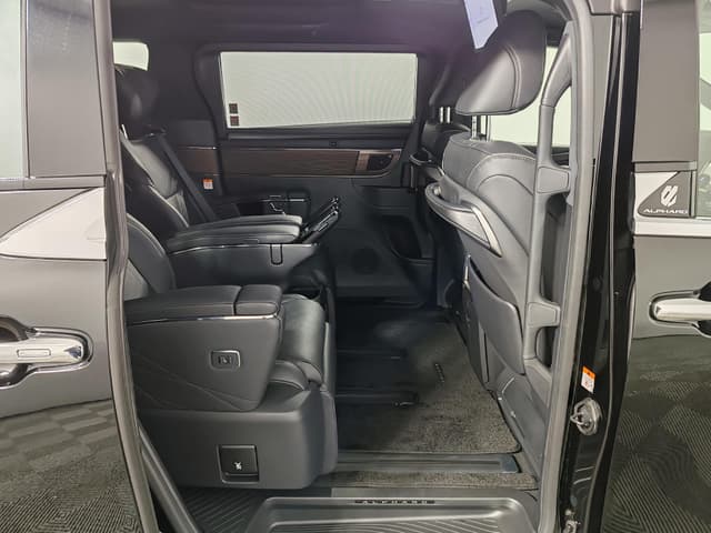 Toyota Alphard 2.5 HEV CVT в лизинг - 20