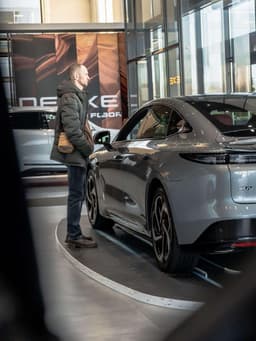 Exlantix ES 1.5 Hyb AT AWD в лизинг - 9