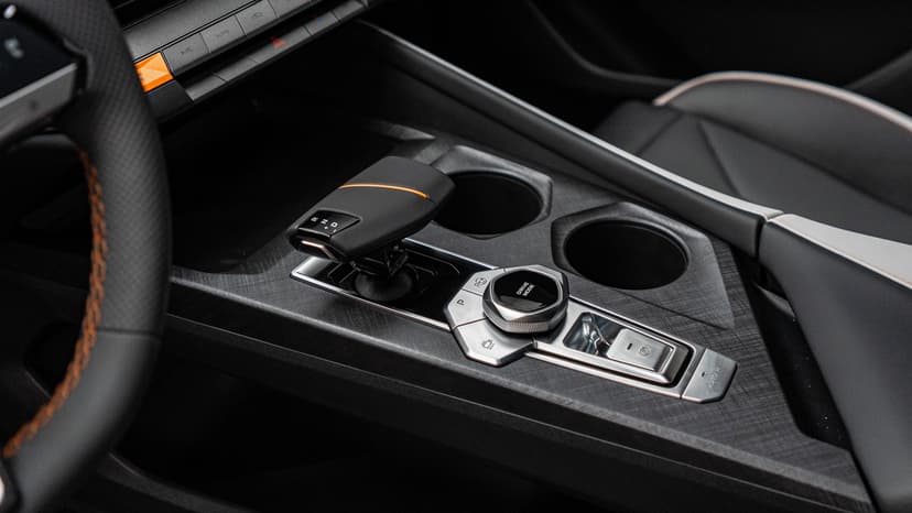 Changan Uni-V Tech 1.5T 7DCT в лизинг - 13