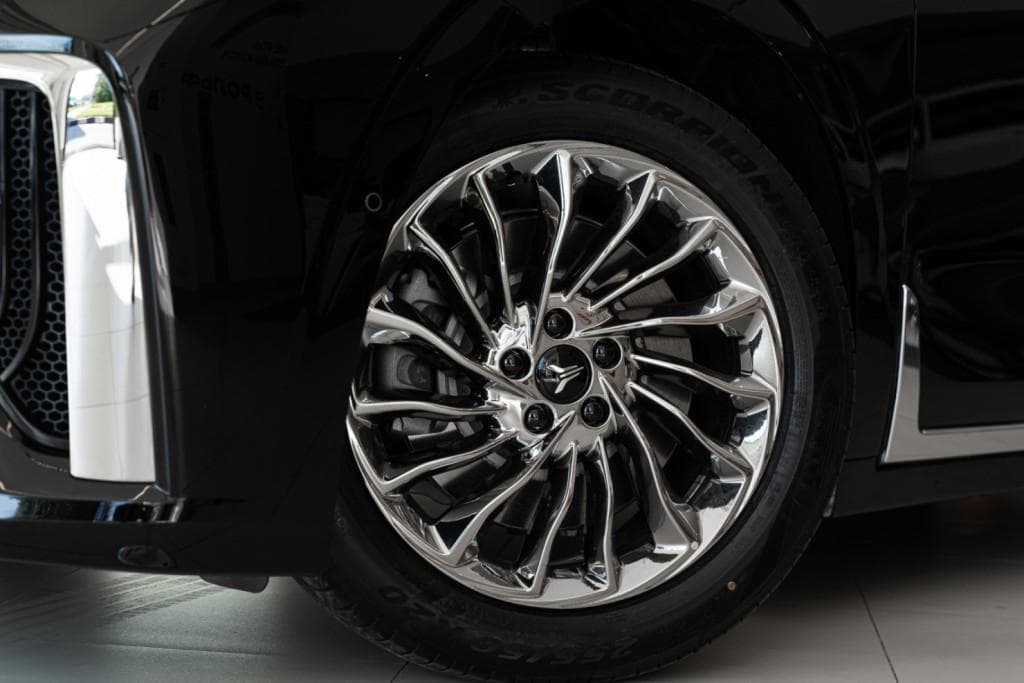 Voyah Dream PHEV Long Range (последовательный гибрид) в лизинг - 40