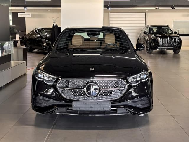 Mercedes-Benz E седан 300 полный привод АМГ Лайн (AMG Line) в лизинг - 4