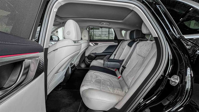 Wey 05 Premium 2.0 PHEV DHT 4WD в лизинг - 13
