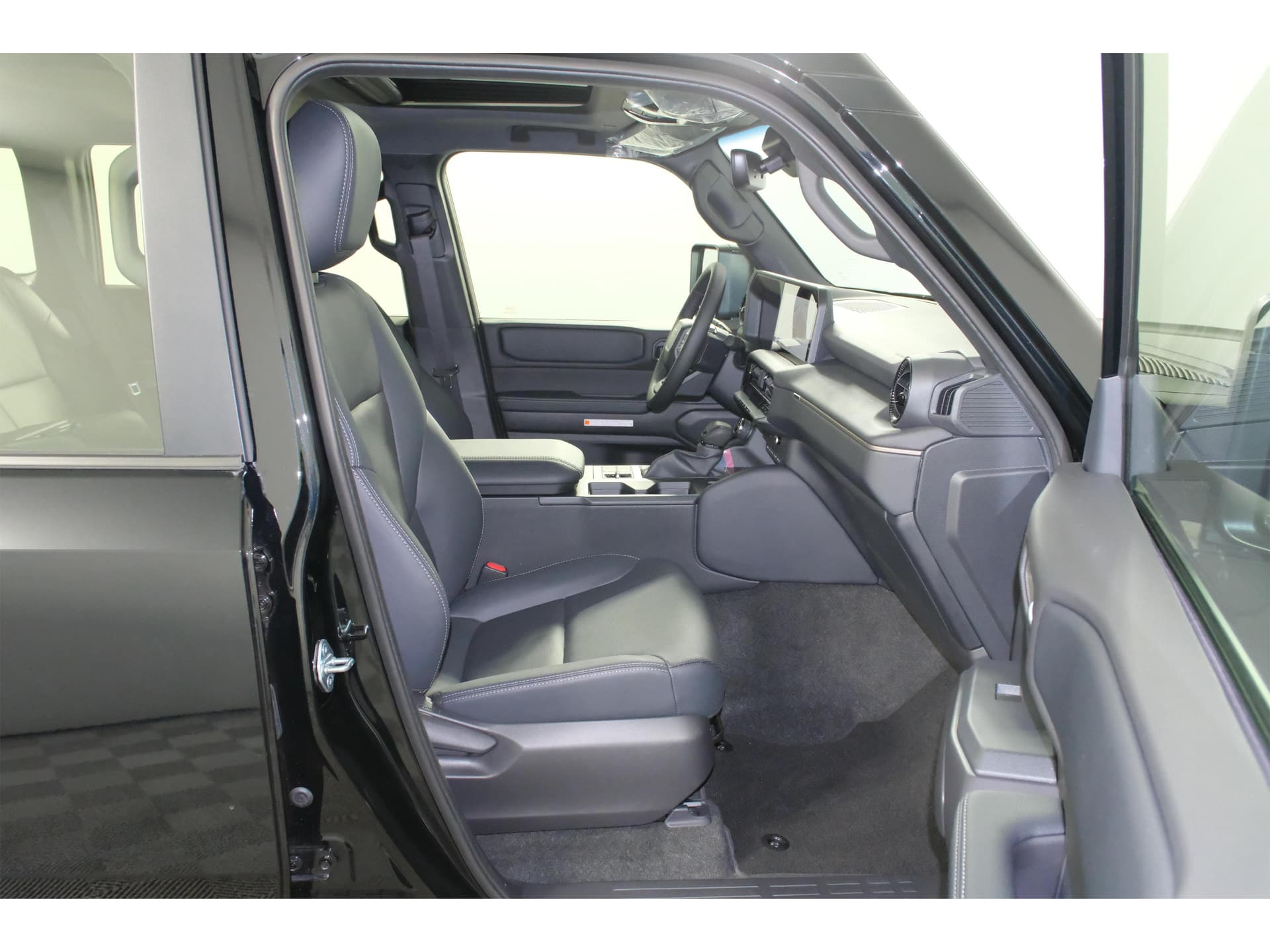 Toyota Land Cruiser Prado Mid VX 2.8d АКП в лизинг - 21
