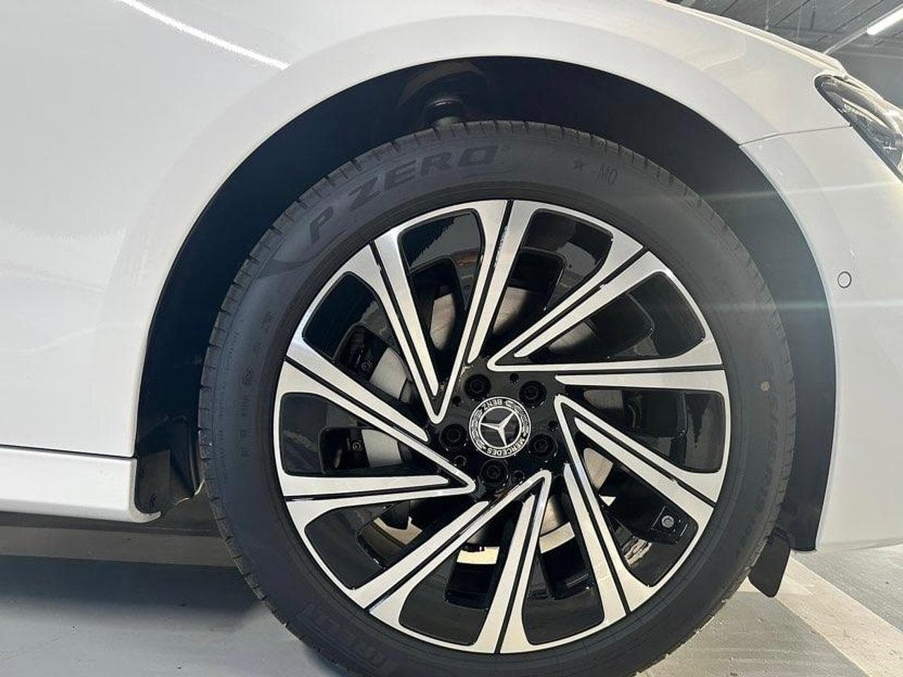 Mercedes-Benz E седан 300 полный привод Эксклюзив (Exclusive) в лизинг - 8