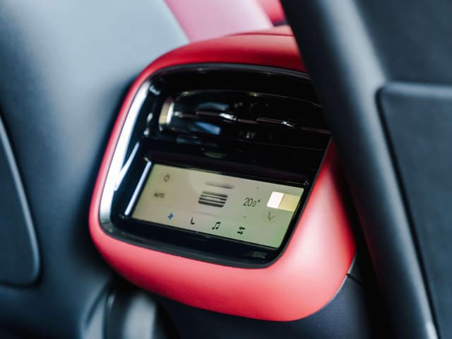 Exlantix ES 1.5 Hyb AT AWD в лизинг - 16