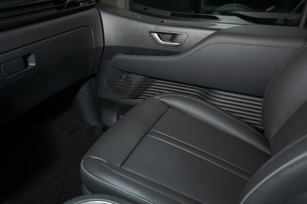 Hyundai Staria Лаундж 7 мест Инспирэйшн 2.2 дизель АТ полный привод (Lounge 7 Seater Inspiration) в лизинг - 21