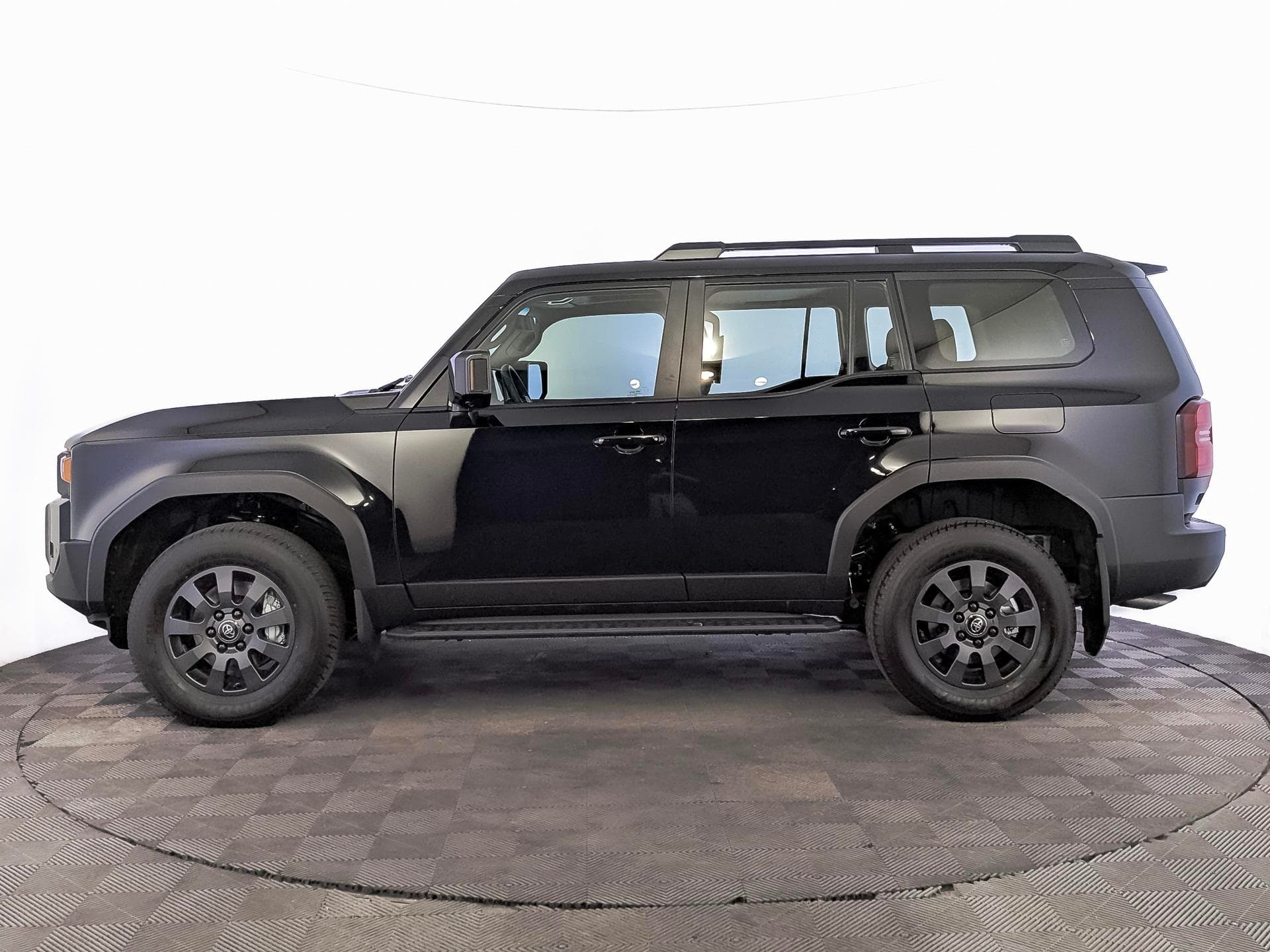 Toyota Land Cruiser Prado Mid VX 2.8d АКП в лизинг - 4