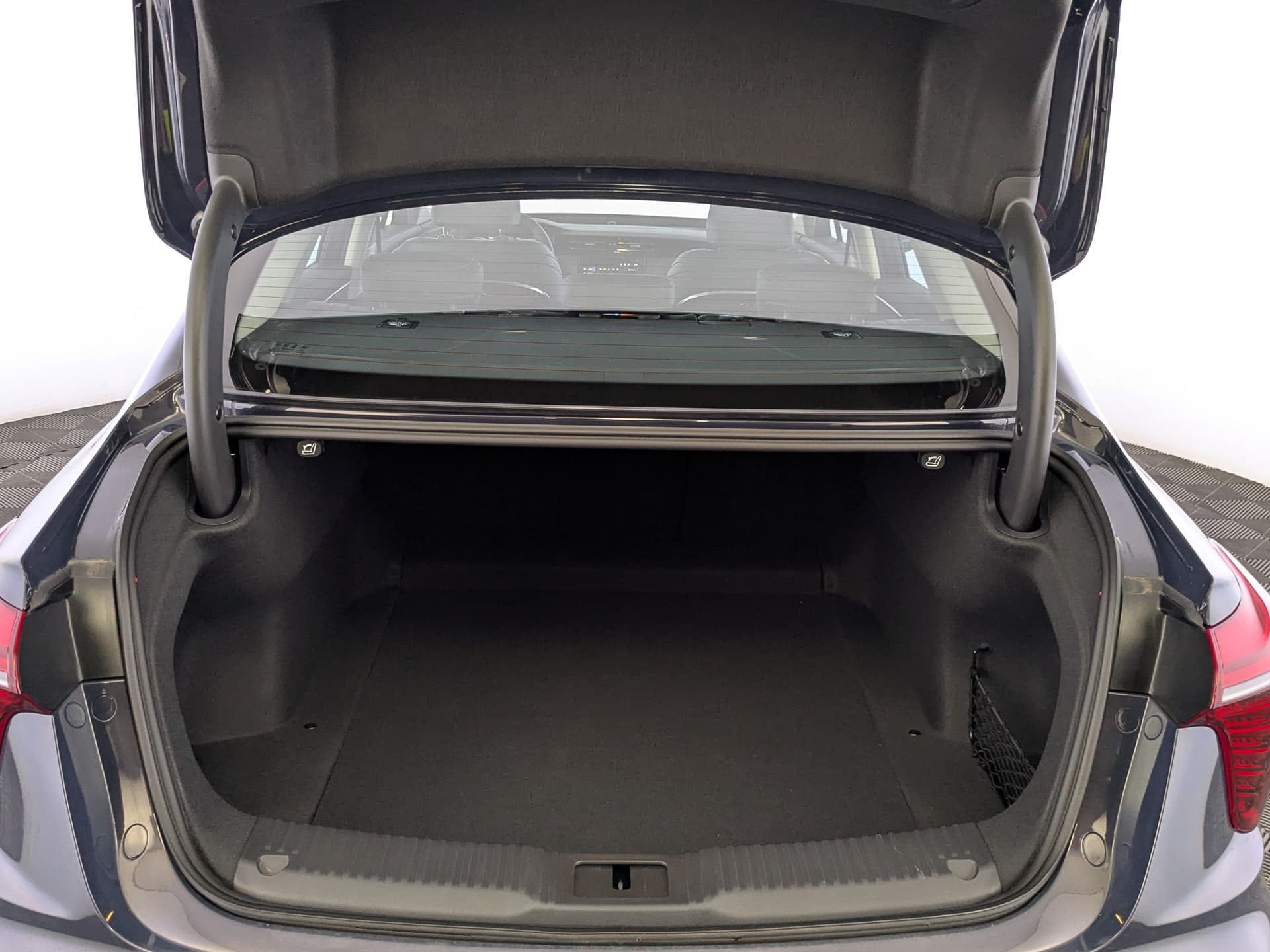 Hongqi H5 Deluxe 2.0T в лизинг - 9