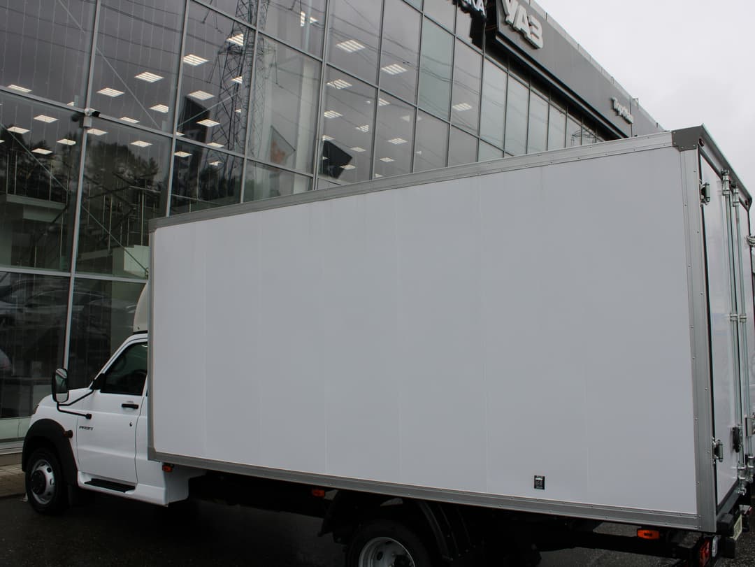 UAZ Profi Промтоварный фургон Base двускатный мост 4х2 2.7 5MT в лизинг - 9