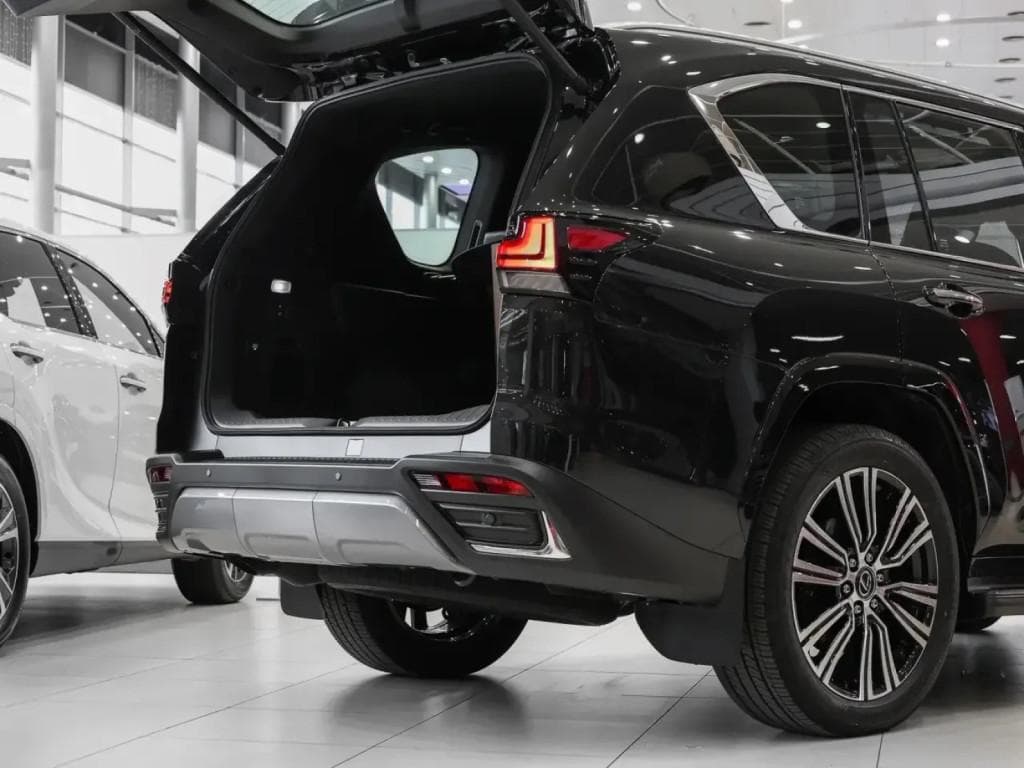 Lexus LX 500d Урбан в лизинг - 7