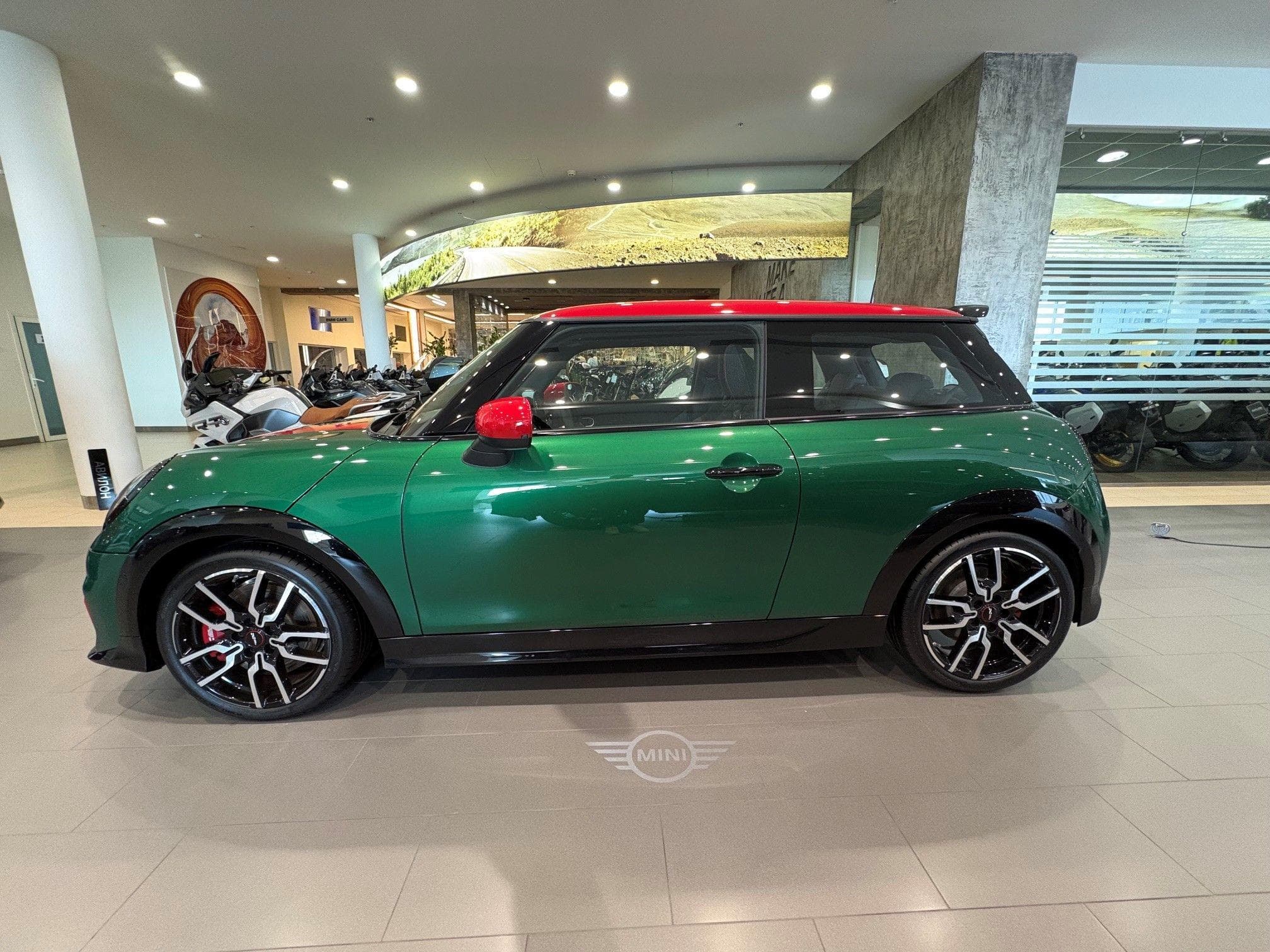 MINI 3 Door - 3