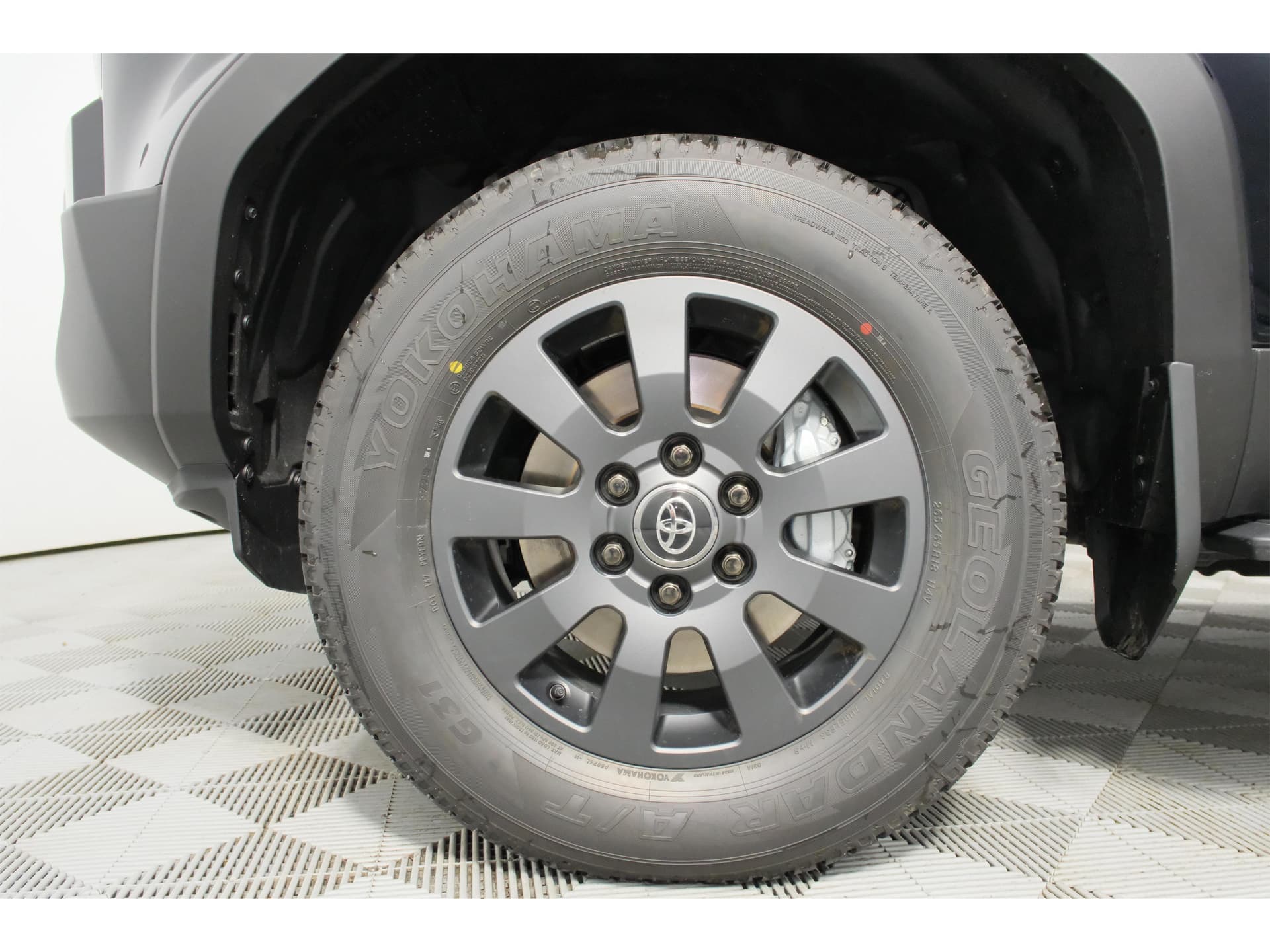 Toyota Land Cruiser Prado Mid VX 2.8d АКП в лизинг - 19
