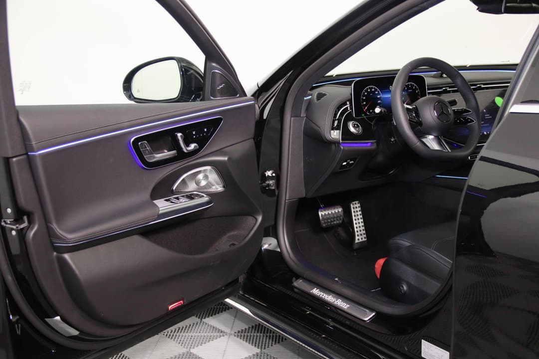 Mercedes-Benz E седан 300 полный привод АМГ Лайн (AMG Line) в лизинг - 14