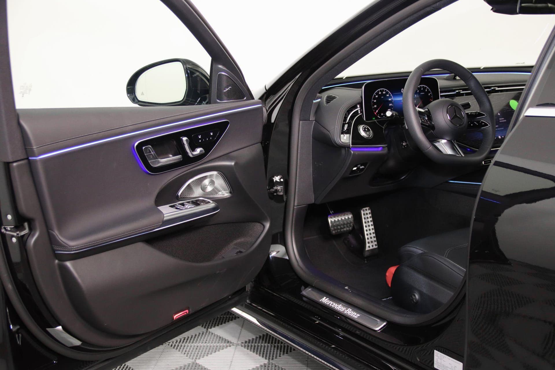 Mercedes-Benz E седан 300 полный привод АМГ Лайн (AMG Line) в лизинг - 14