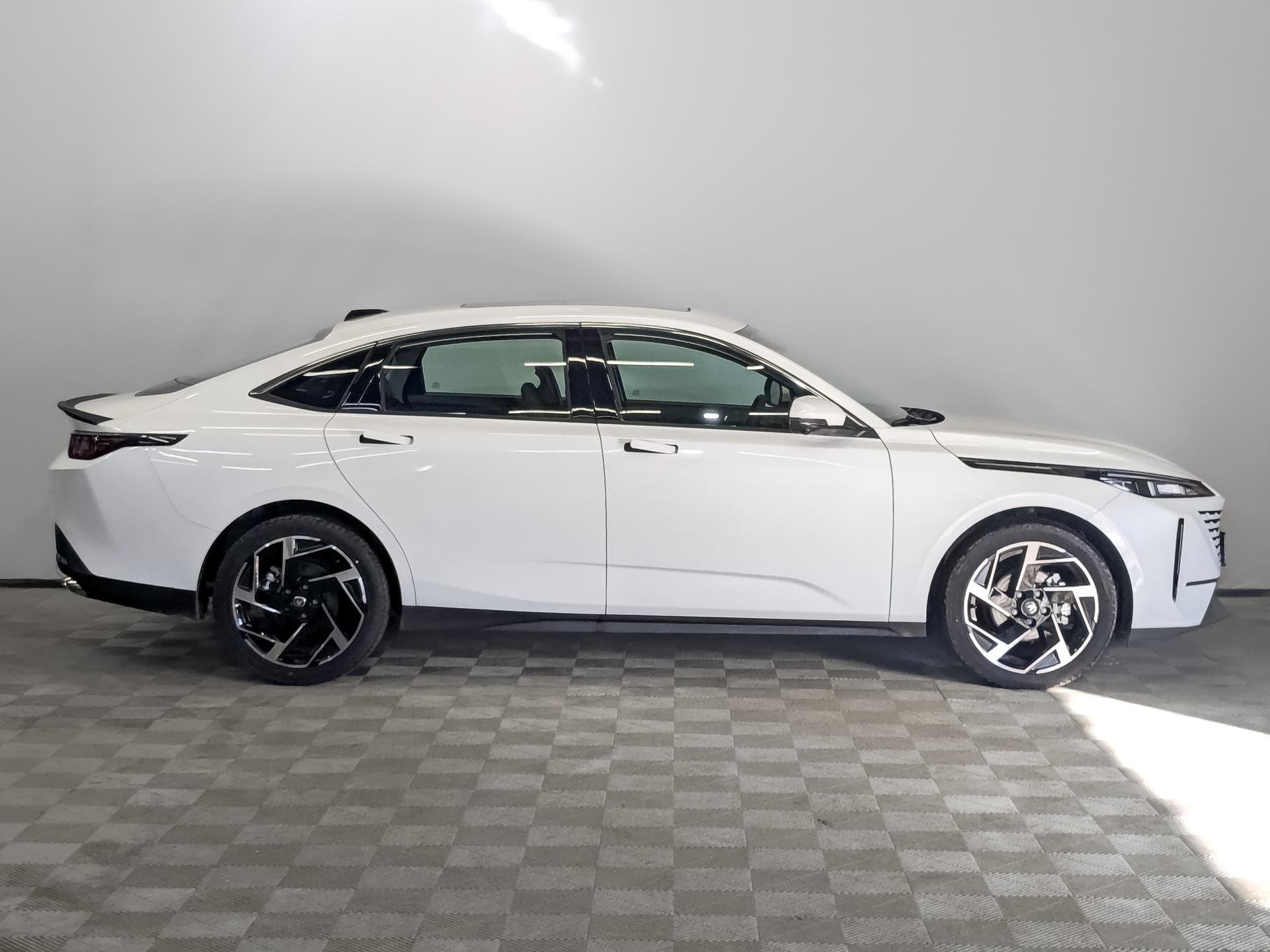 Changan Lamore 1.5 DCT 2WD в лизинг - 5