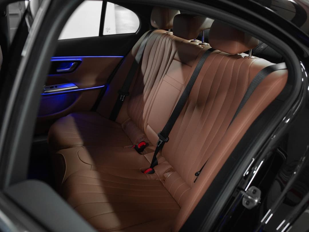 Mercedes-Benz E седан 300 полный привод АМГ Лайн (AMG Line) в лизинг - 4