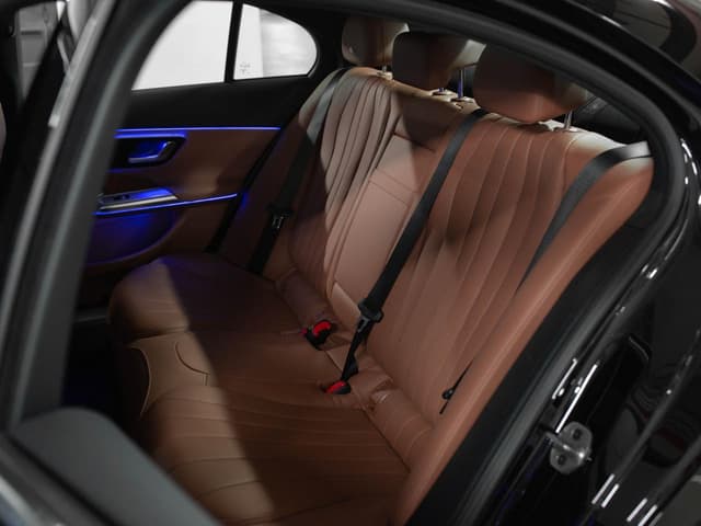 Mercedes-Benz E седан - 4