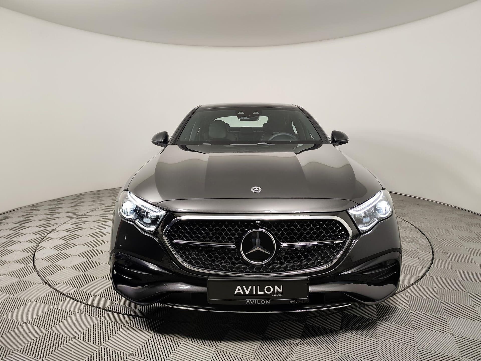 Mercedes-Benz E седан 300 полный привод АМГ Лайн (AMG Line) в лизинг - 6