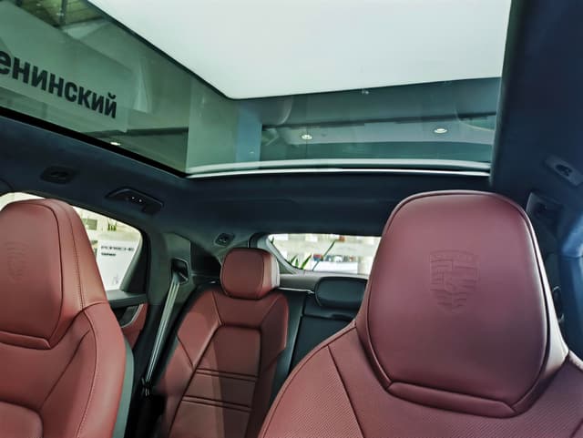 Porsche Cayenne Black Edition Coupe в лизинг - 17