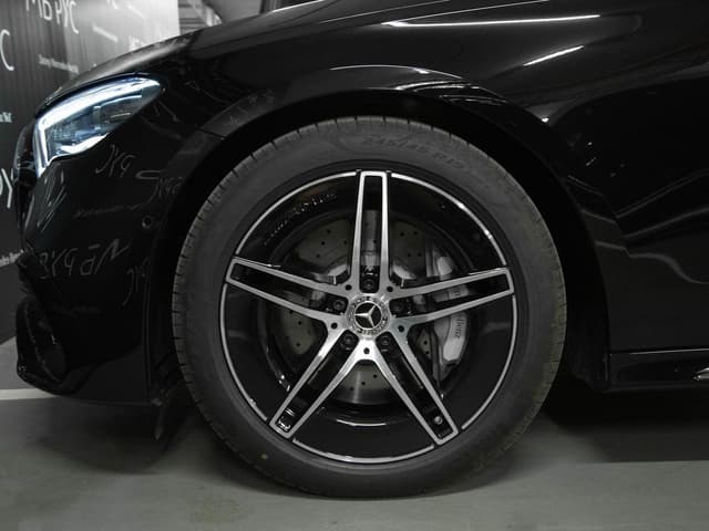 Mercedes-Benz E седан 300 полный привод АМГ Лайн (AMG Line) в лизинг - 8