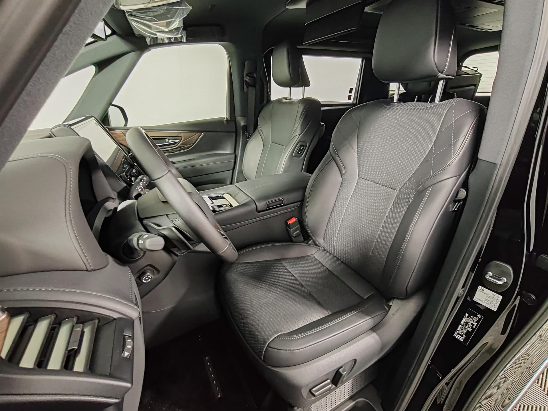 Toyota Alphard 2.5 HEV CVT в лизинг - 22