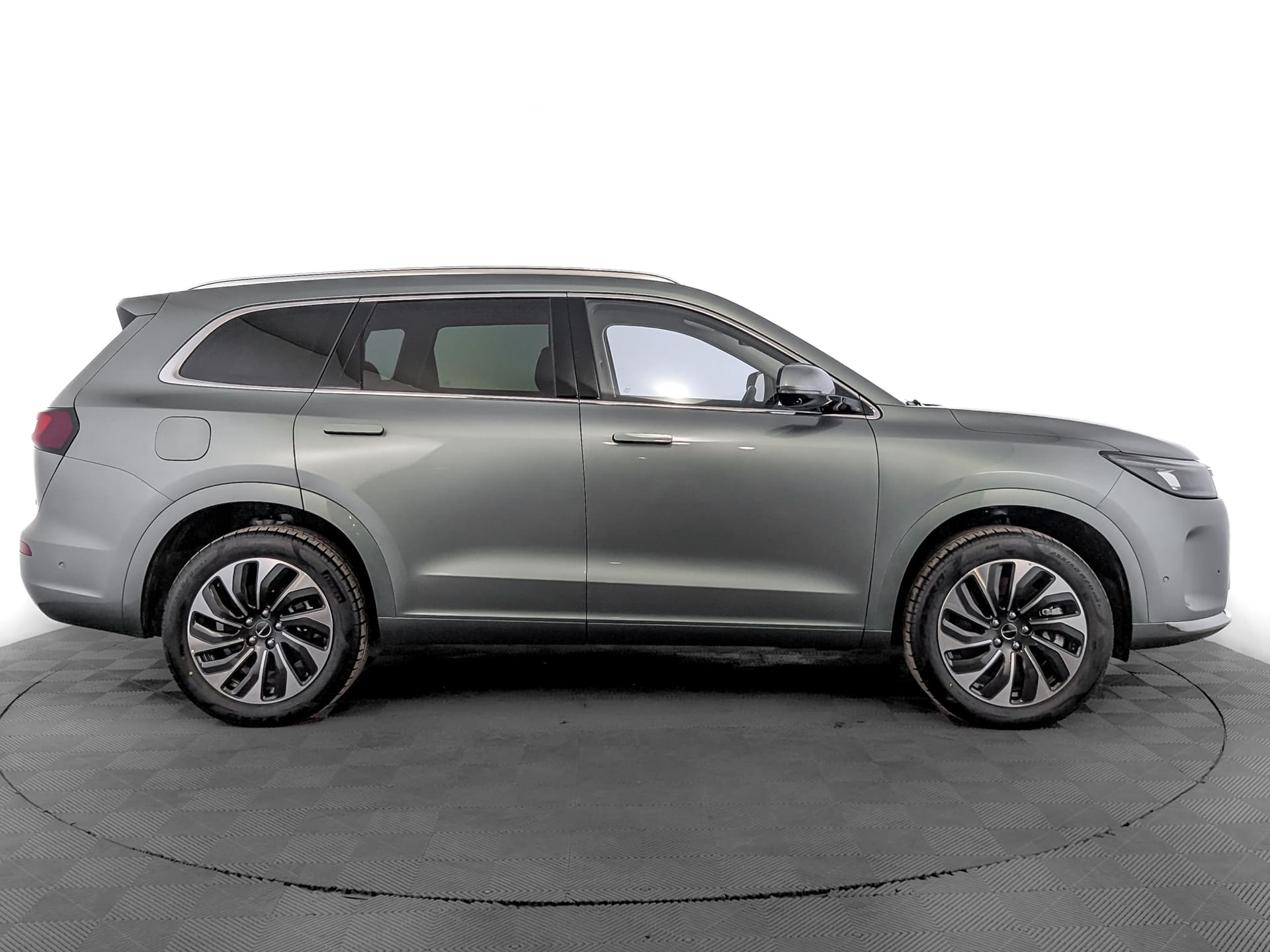 Seres M7 Pro 1.5hyb AT 4WD в лизинг - 5