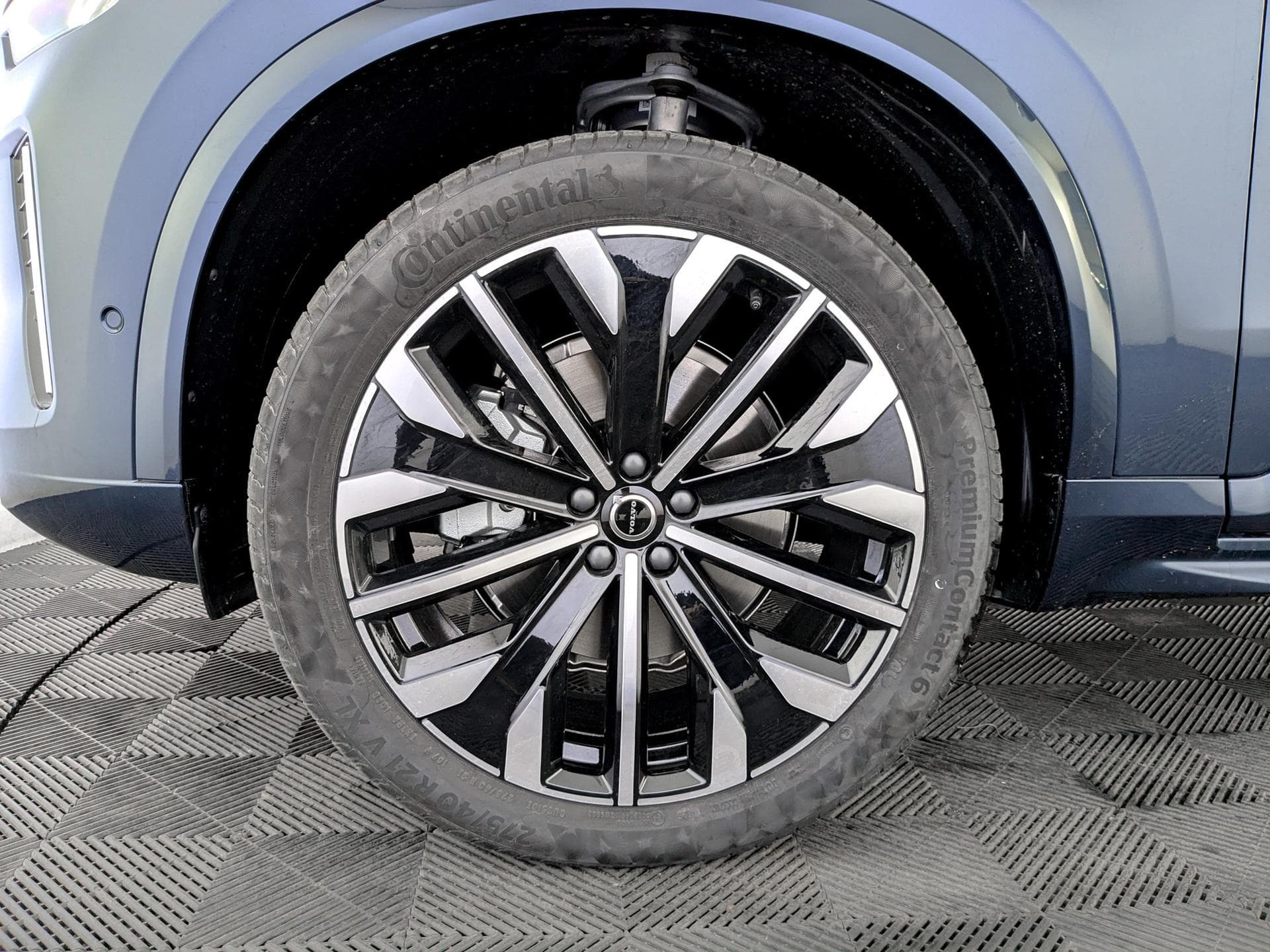 Volvo XC90 B5 Ultra 7 мест 250hp 8AT AWD в лизинг - 8