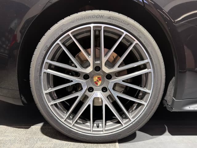 Porsche Panamera 4 E-Hybrid Executive в лизинг - 29