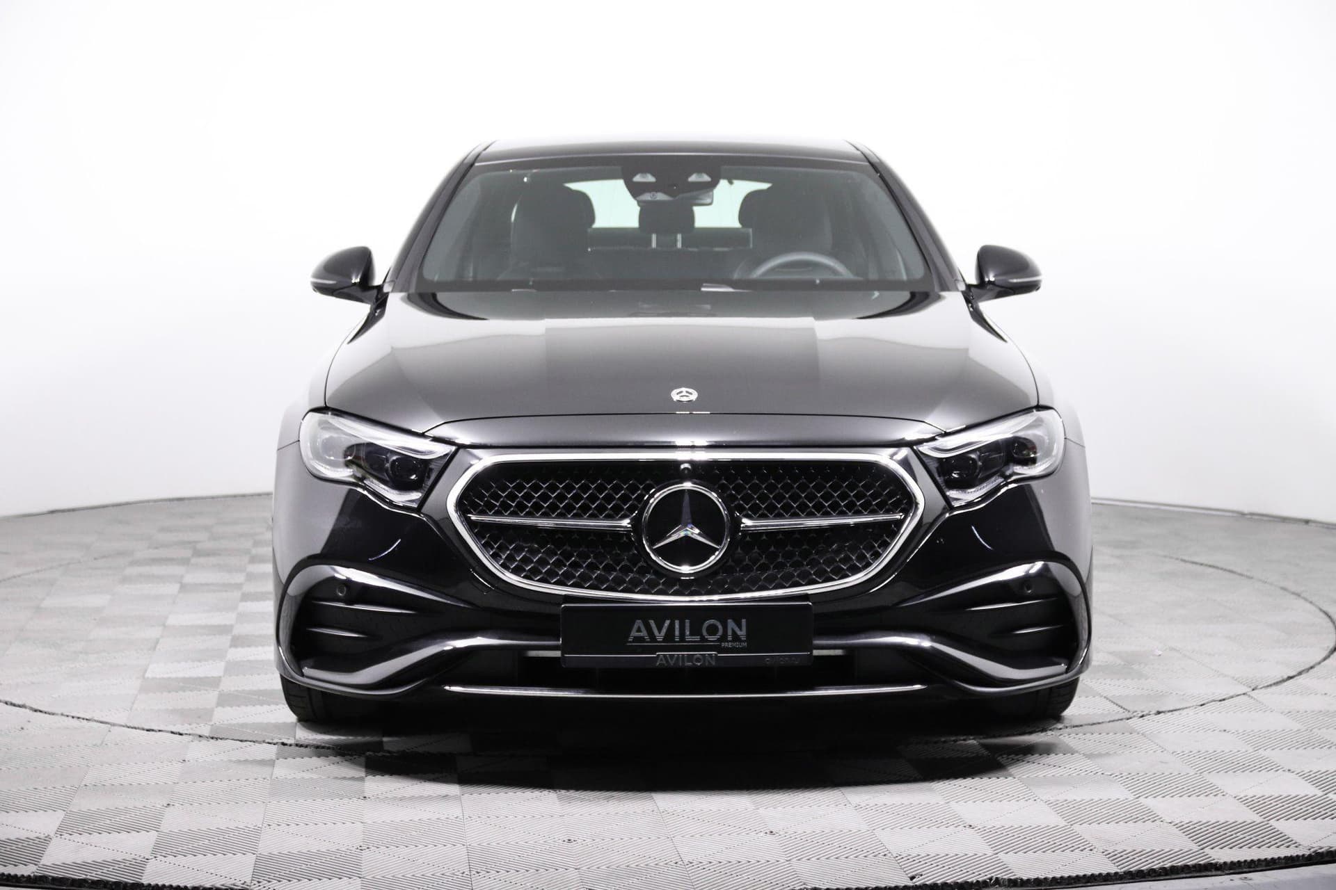Mercedes-Benz E седан 300 полный привод АМГ Лайн (AMG Line) в лизинг - 4
