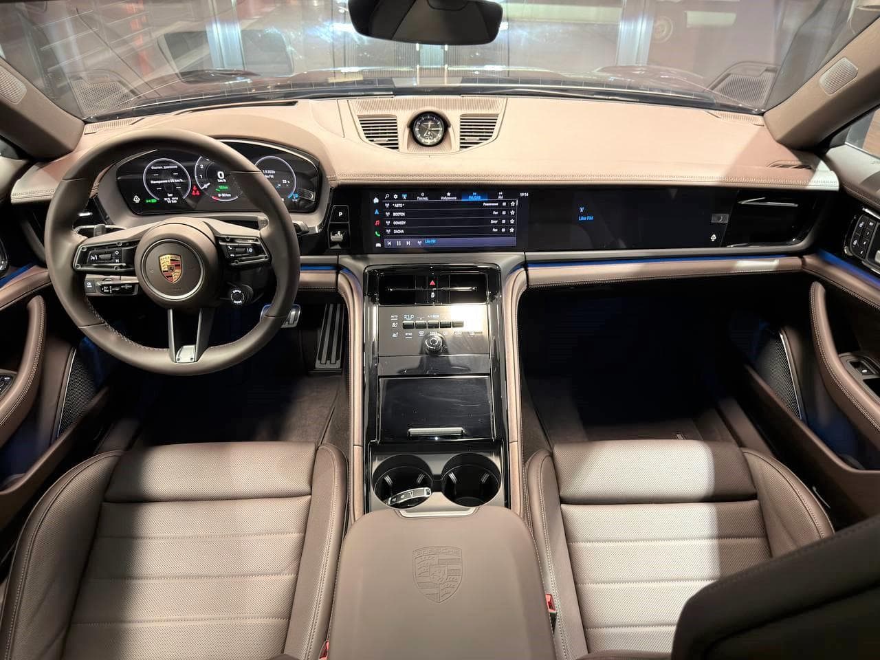 Porsche Panamera 4 E-Hybrid Executive в лизинг - 14