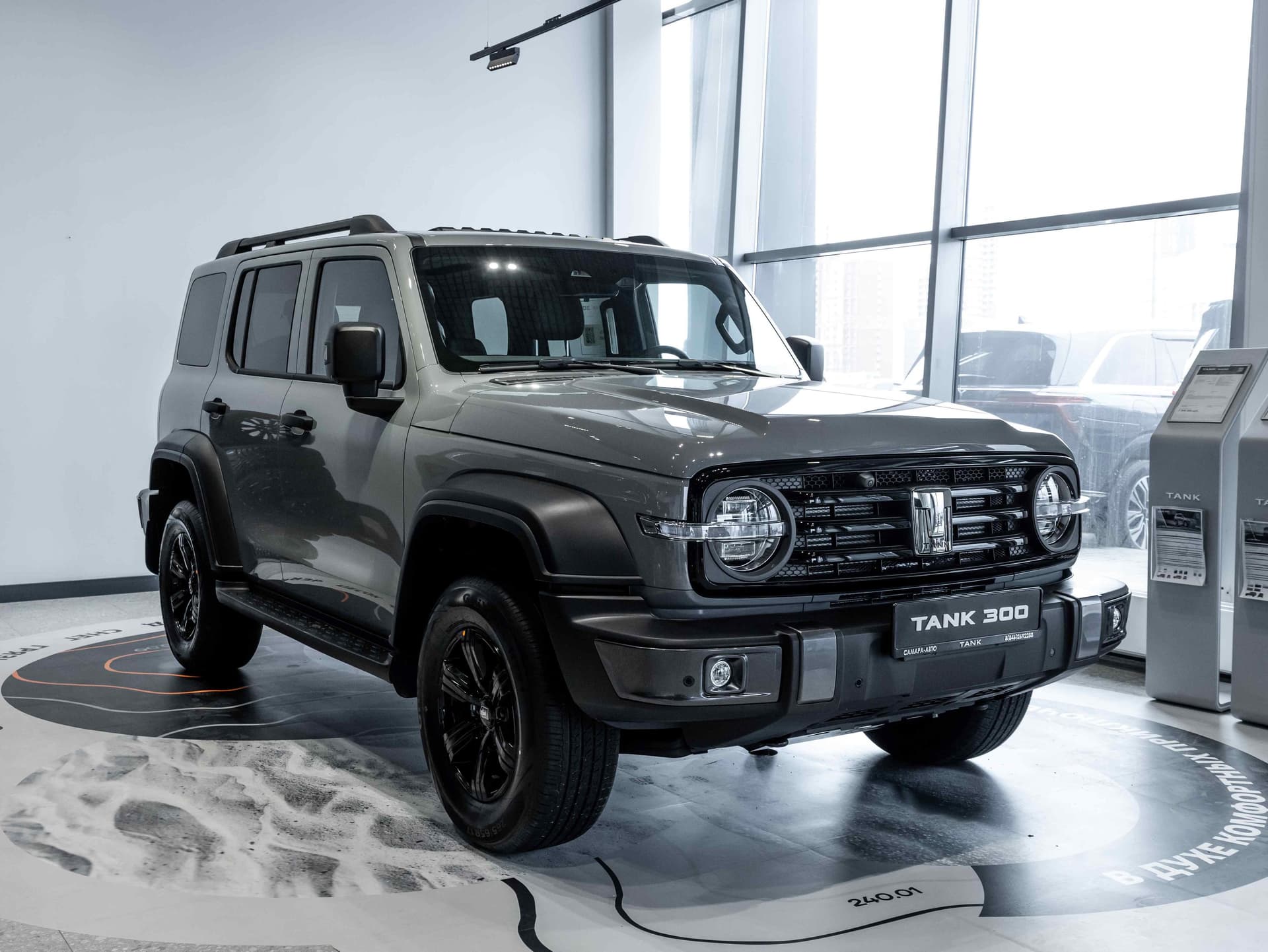 Tank 300 City Adventure 2.0 8AT 4WD в лизинг - 2