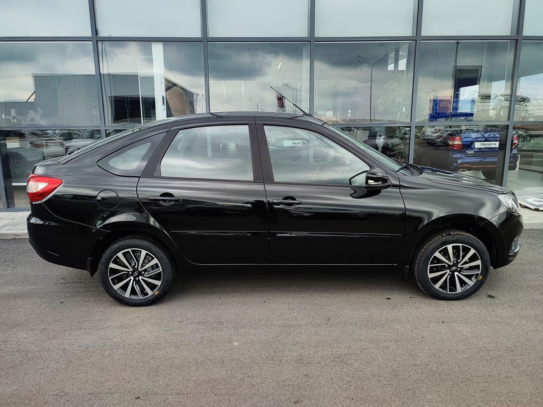 Lada Granta Sportline лифтбек Comfort 1.6 106hp 5MT в лизинг - 7