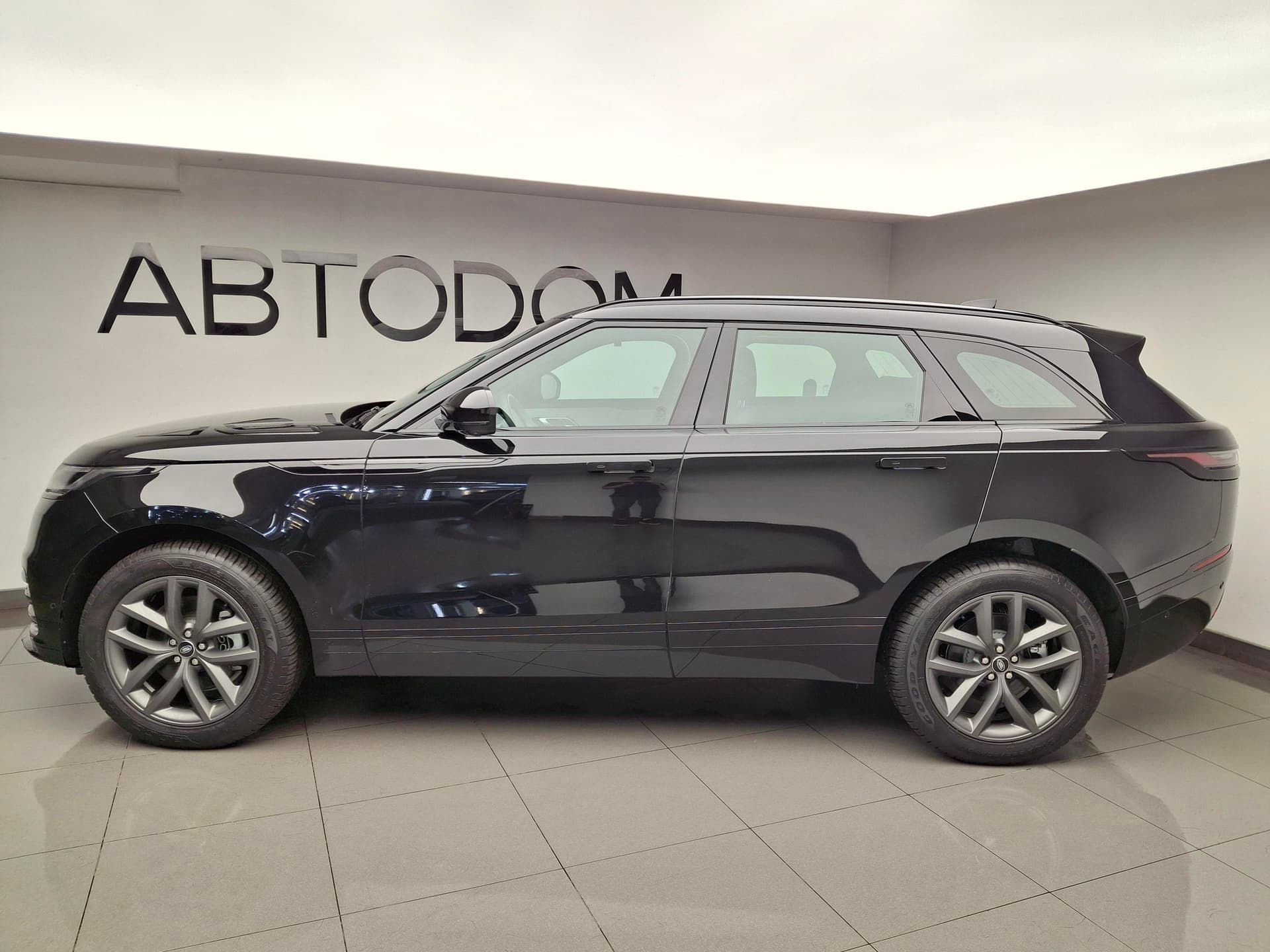 Land Rover Velar 2.0P 250 Dynamic SE в лизинг - 3