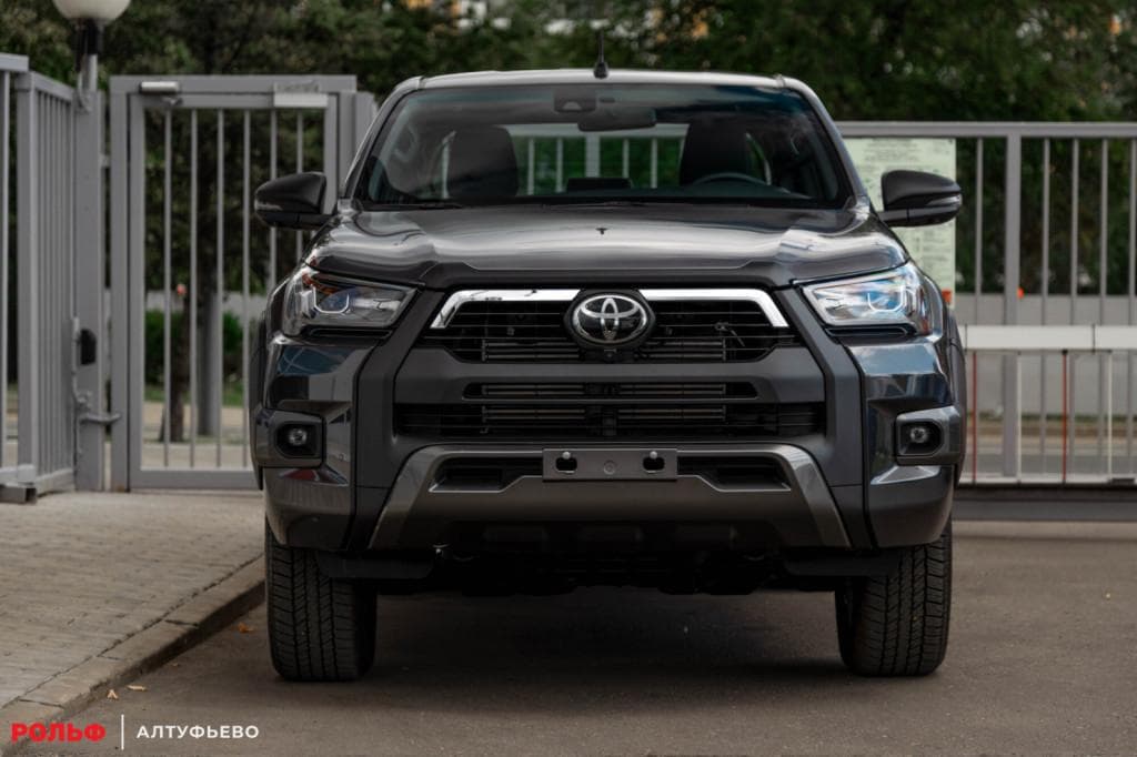 Toyota Hilux - 3
