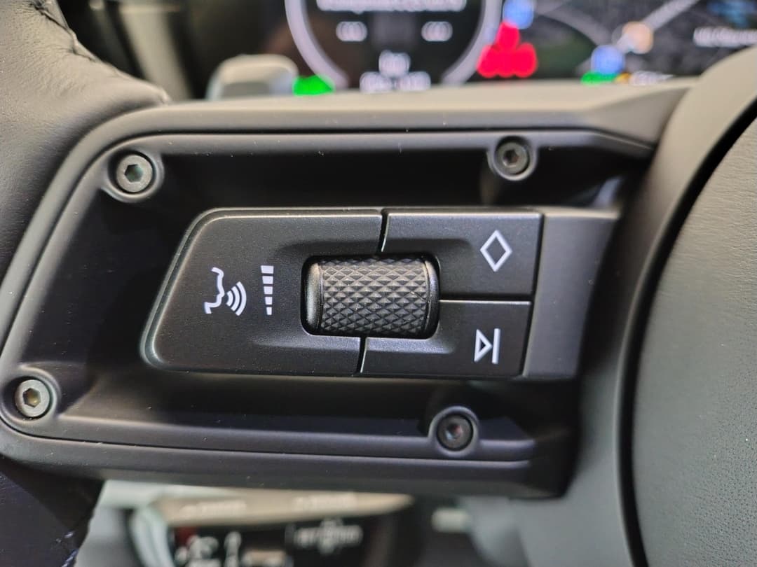 Porsche Cayenne E-Hybrid Black Edition в лизинг - 23