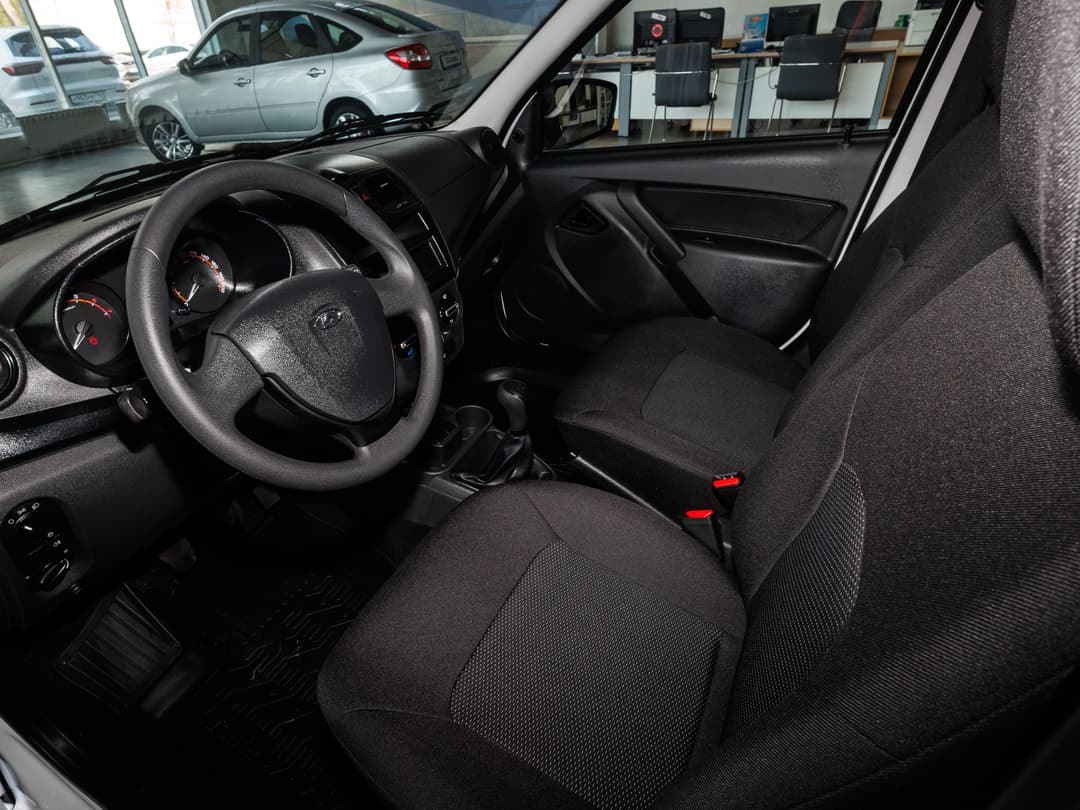 Lada Granta седан Standard Plus 1.6 90hp 5MT в лизинг - 11