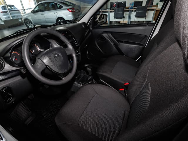 Lada Granta седан Standard Plus 1.6 90hp 5MT в лизинг - 11