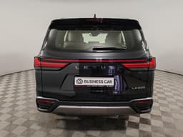 Lexus LX 600 VIP Black в лизинг - 7