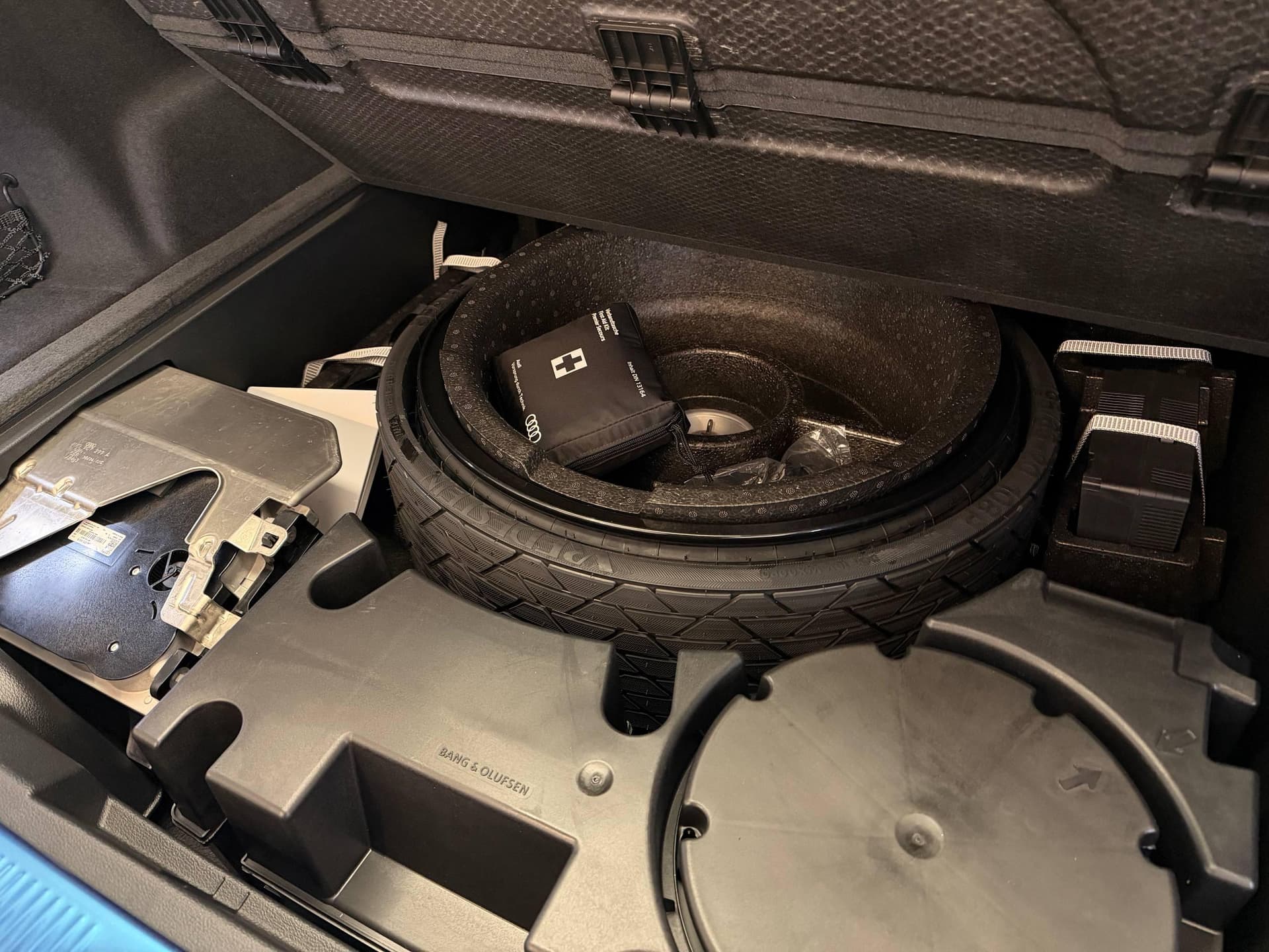 Audi SQ7 TFSI quattro tiptronic в лизинг - 28
