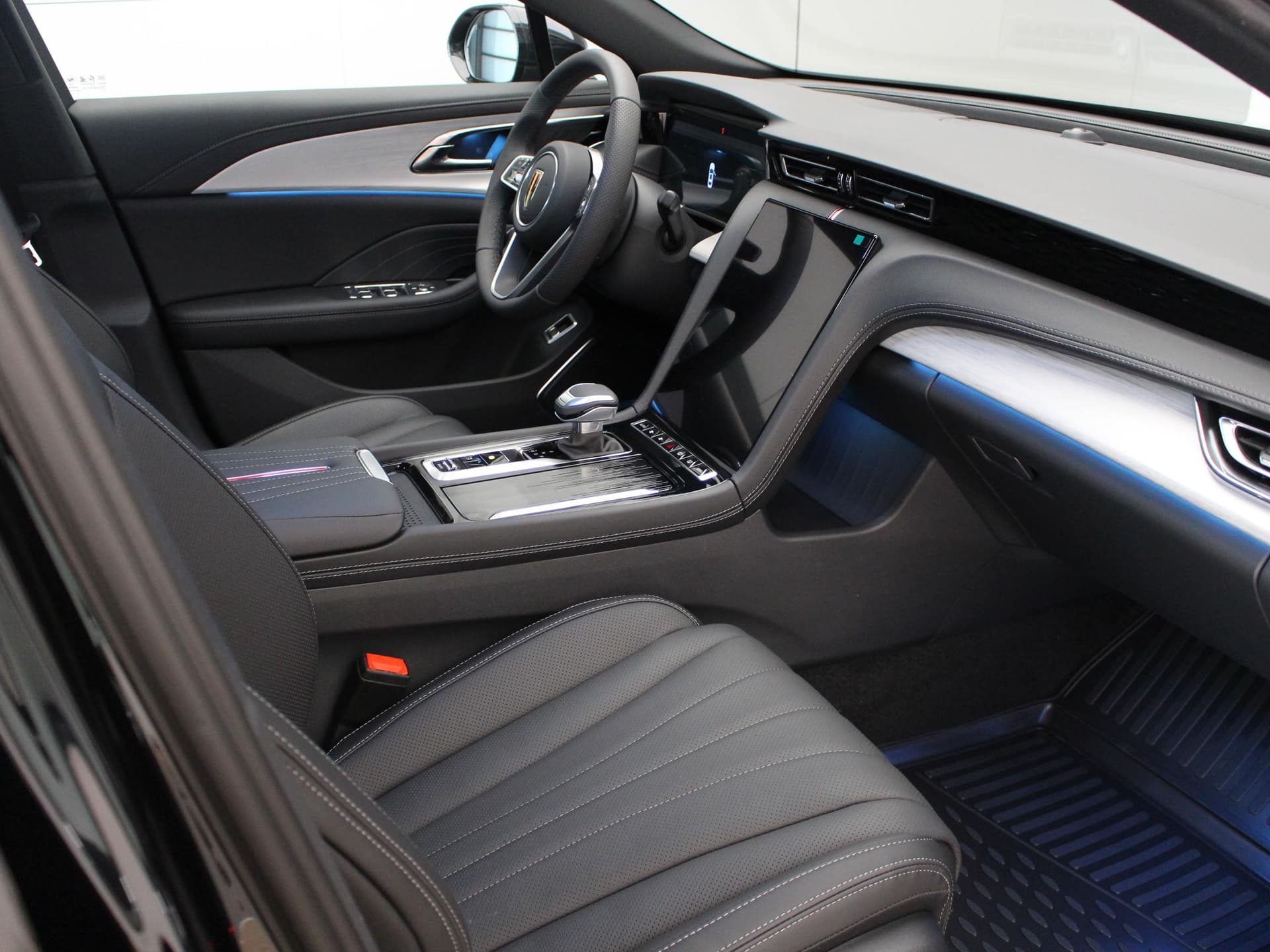 Hongqi H5 Black Edition 2.0Т в лизинг - 12