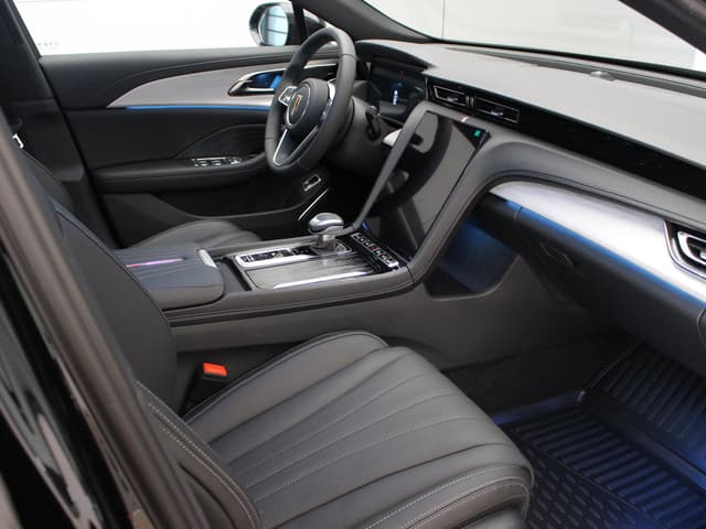 Hongqi H5 Black Edition 2.0Т в лизинг - 12