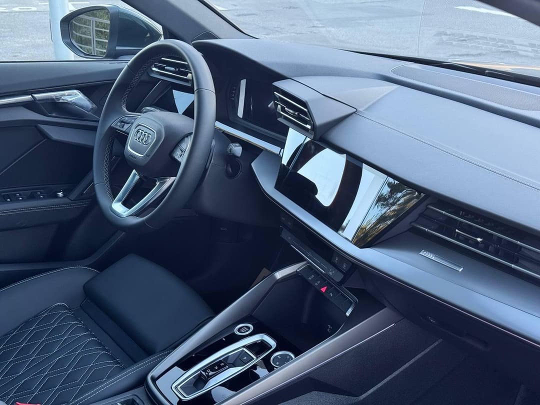Audi A3 Sedan L Flying Spur Premium Edition 35 TFSI tiptronic в лизинг - 9