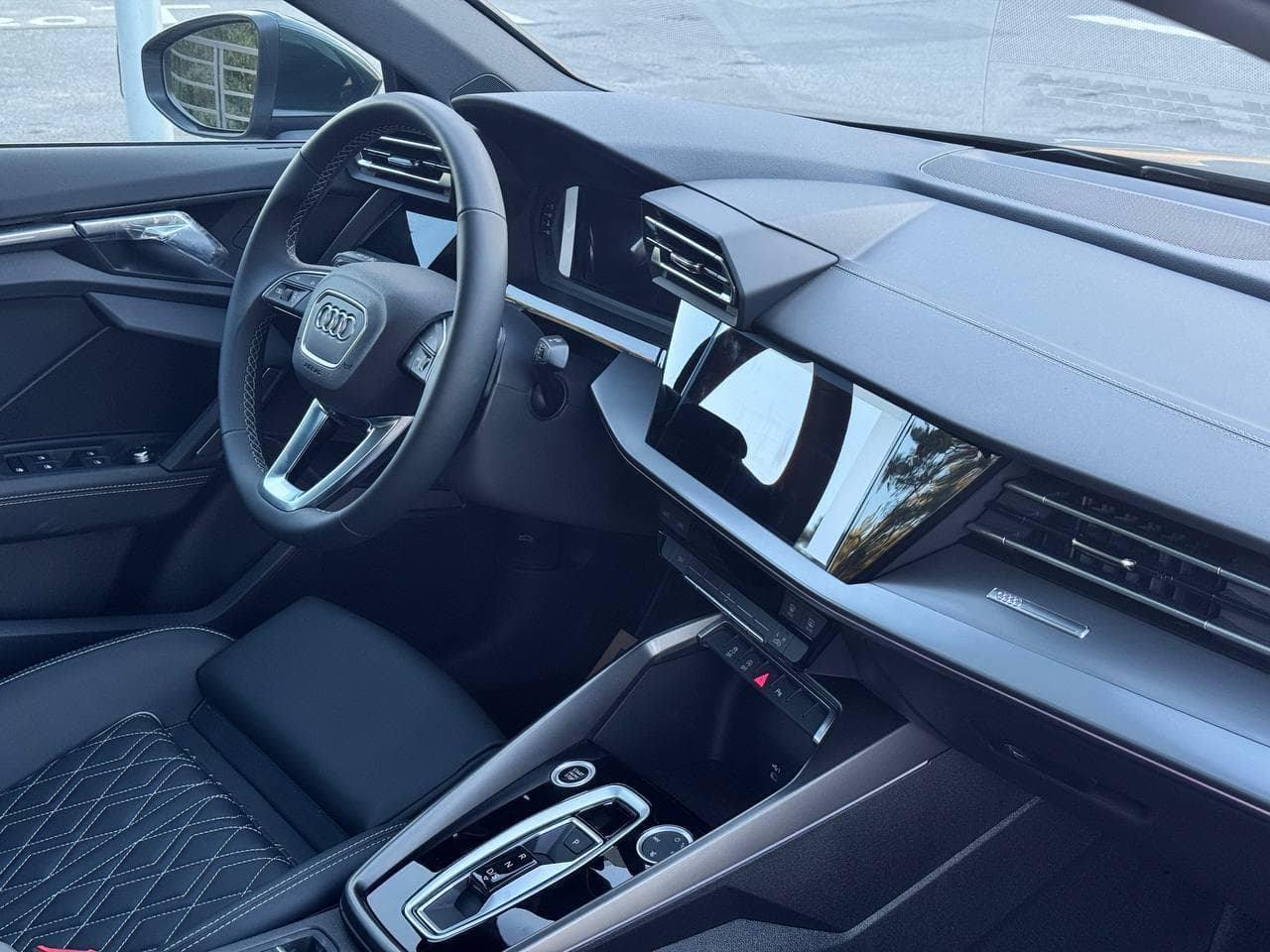 Audi A3 Sedan L Flying Spur Premium Edition 35 TFSI tiptronic в лизинг - 9