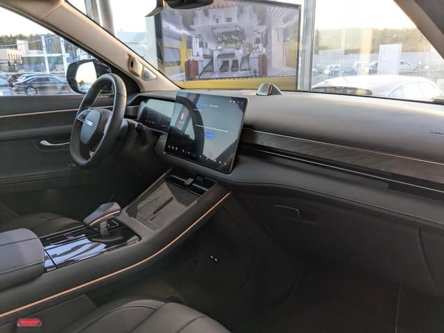 Seres M7 Max 1.5hyb AT 4WD в лизинг - 10