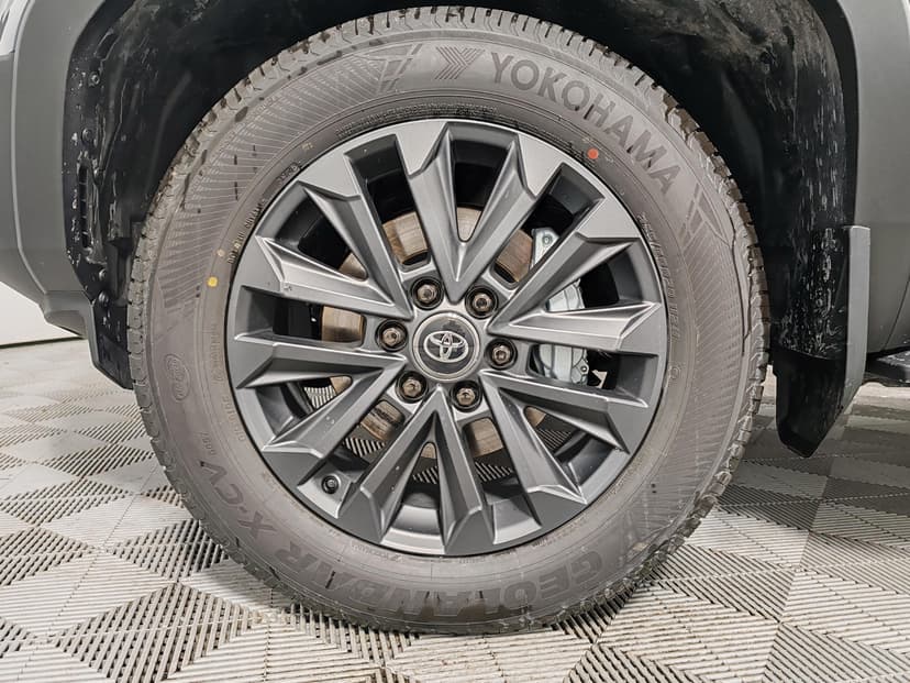 Toyota Land Cruiser Prado Mid VX 2.8d АКП в лизинг - 19