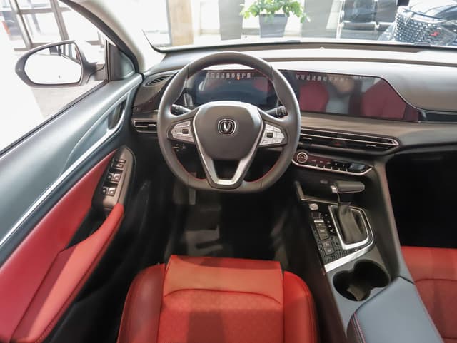 Changan Eado Plus DLX 1.4T 7DCT в лизинг - 18